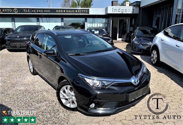 Toyota Auris Hybrid H2 Comfort Touring Sports CVT