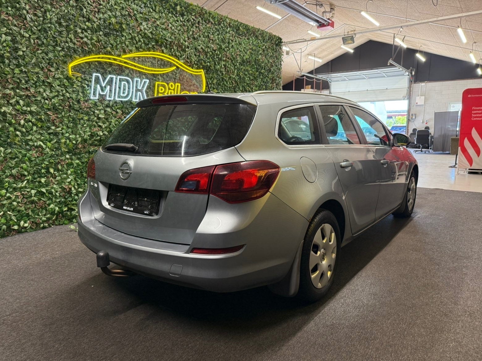 Billede af Opel Astra 1,6 Sport Sports Tourer