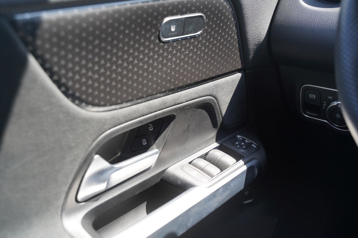 Billede af Mercedes EQB300 AMG Line 4Matic