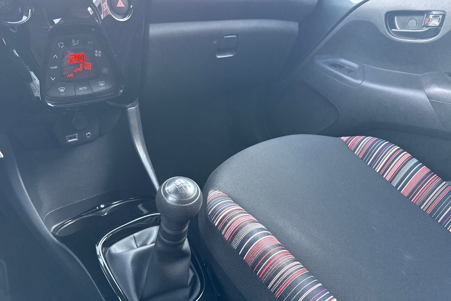 Billede af Citroën C1 1,0 VTi Shine