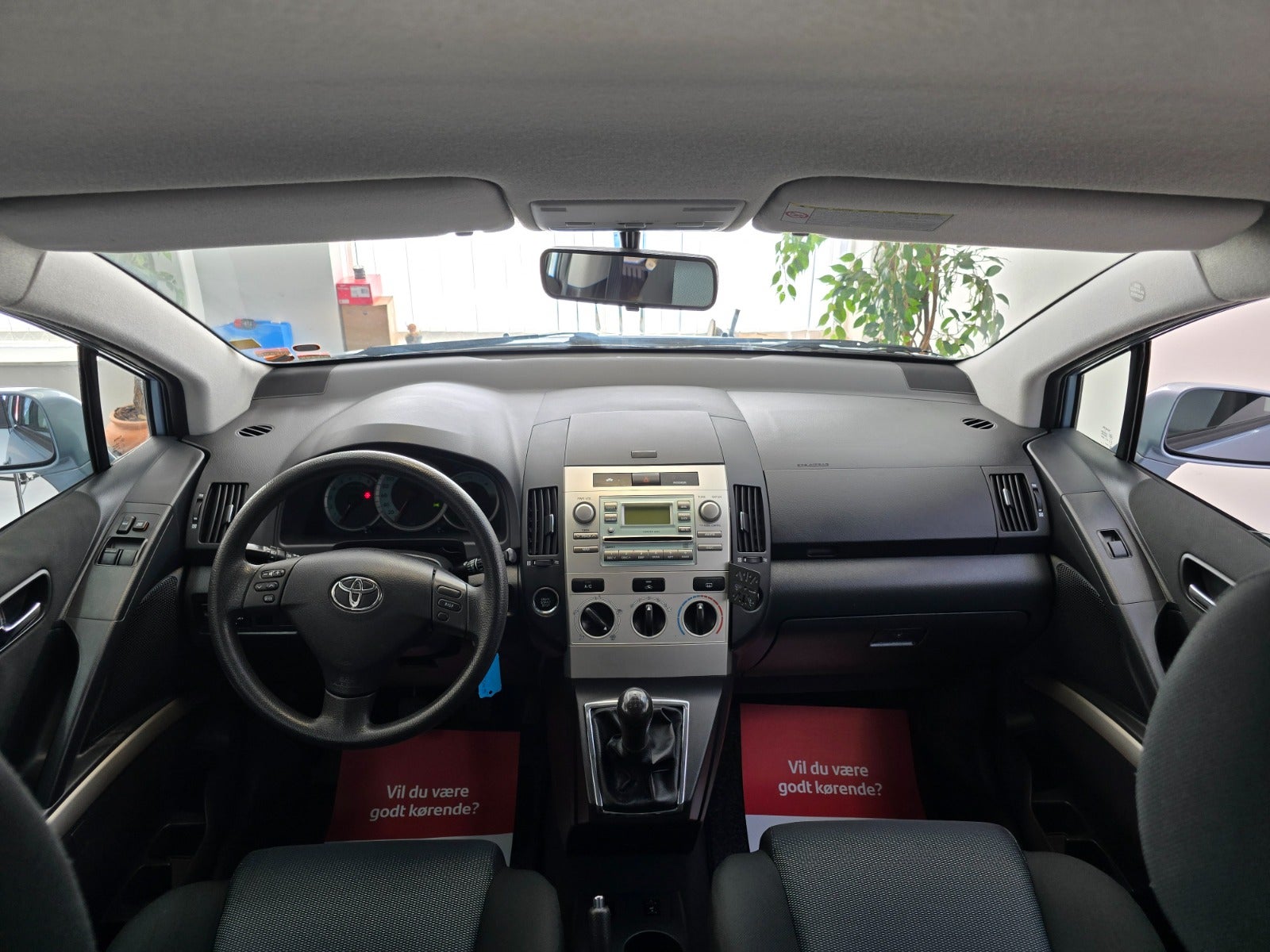 Billede af Toyota Corolla Verso 1,6 Terra 7prs