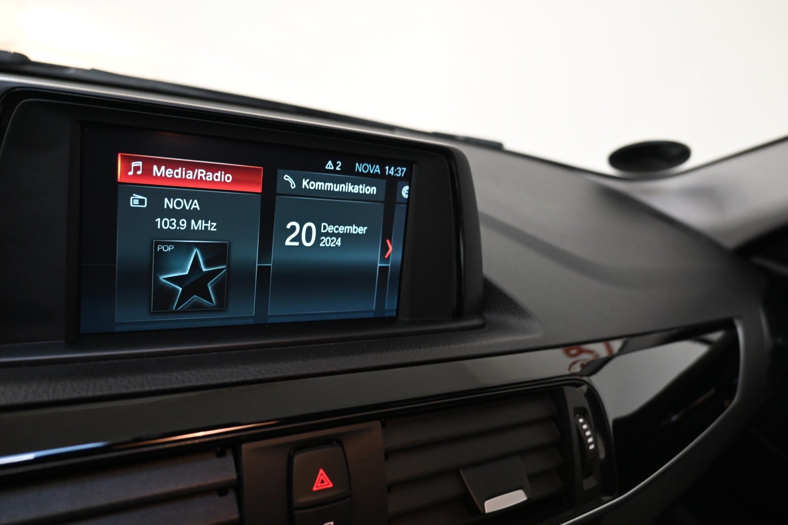 BMW 120i Connected aut.