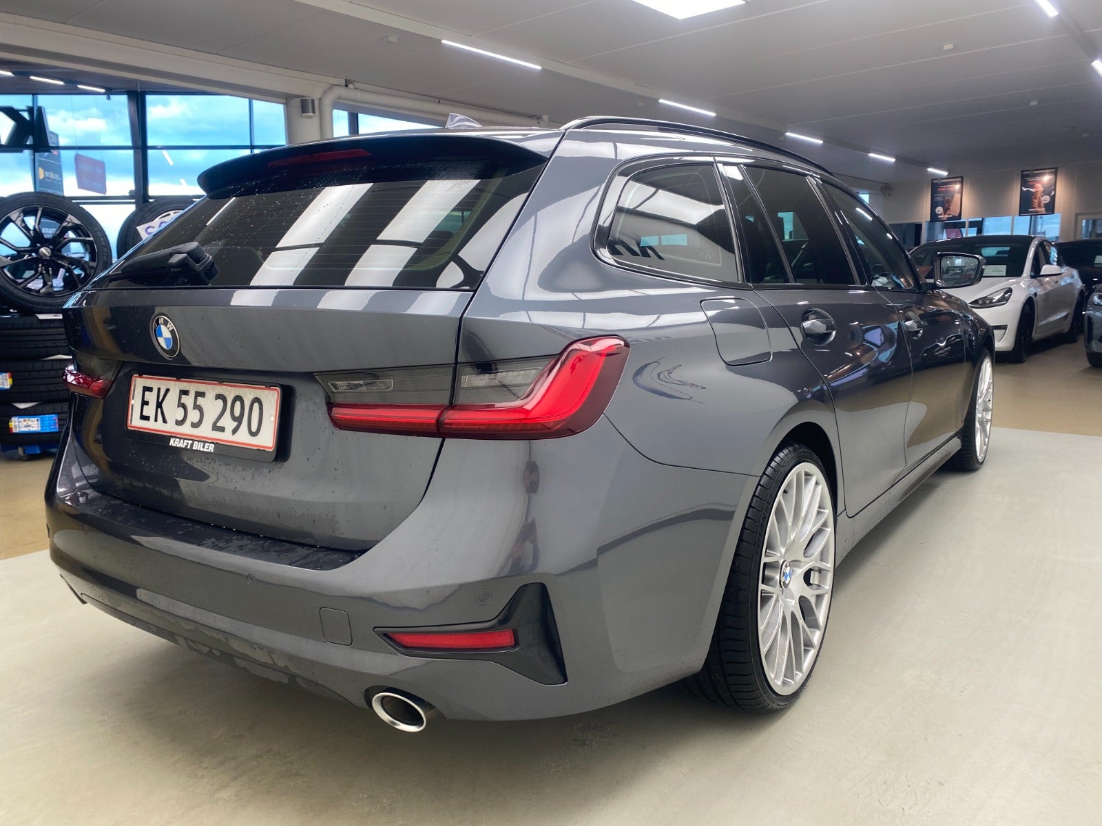 Billede af BMW 320d 2,0 Touring Sport Line aut.