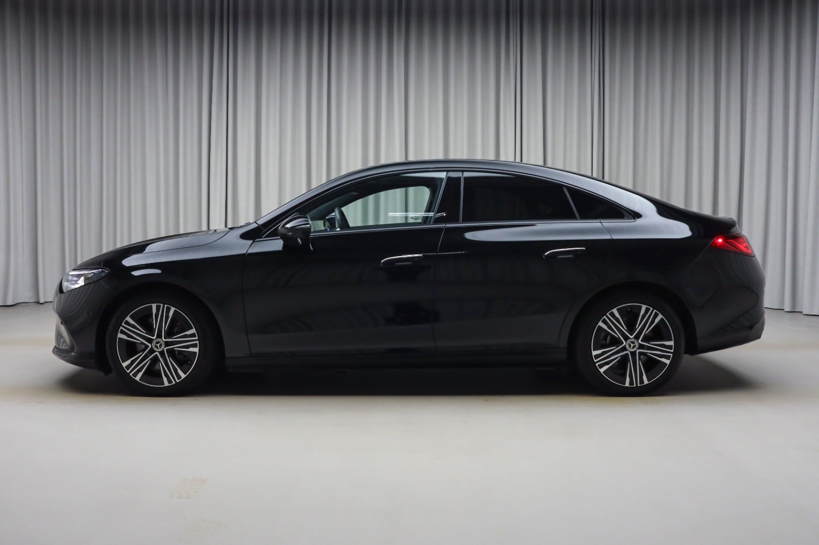 Mercedes-Benz CLA 200 (6/8)
