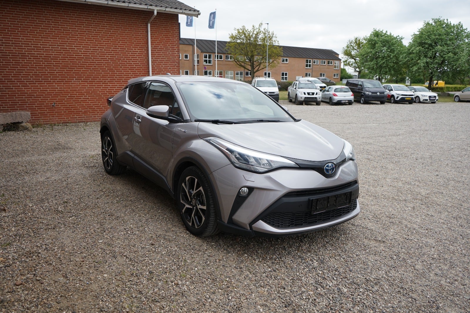 Billede af Toyota C-HR 1,8 Hybrid C-ENTER CVT Van