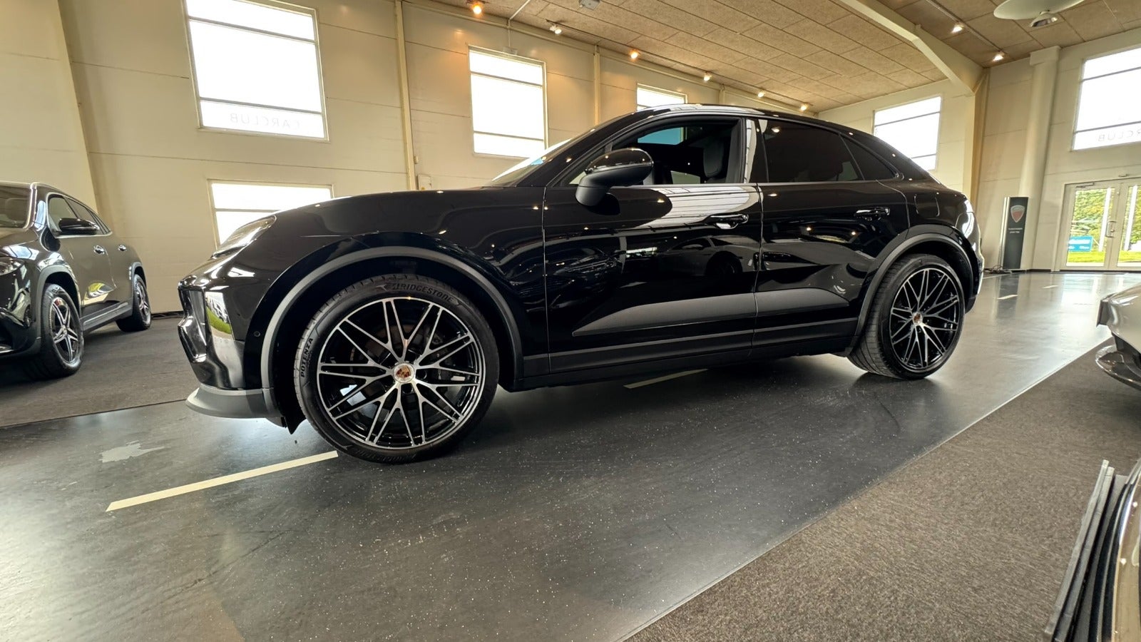 Porsche Macan 4