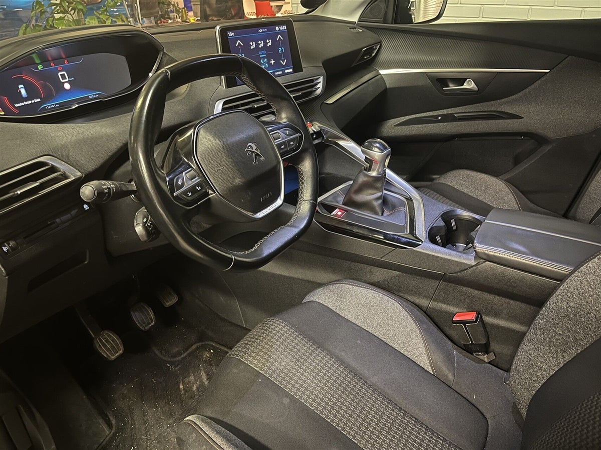 Peugeot 5008 BlueHDi 130 Strike 7prs billede 4