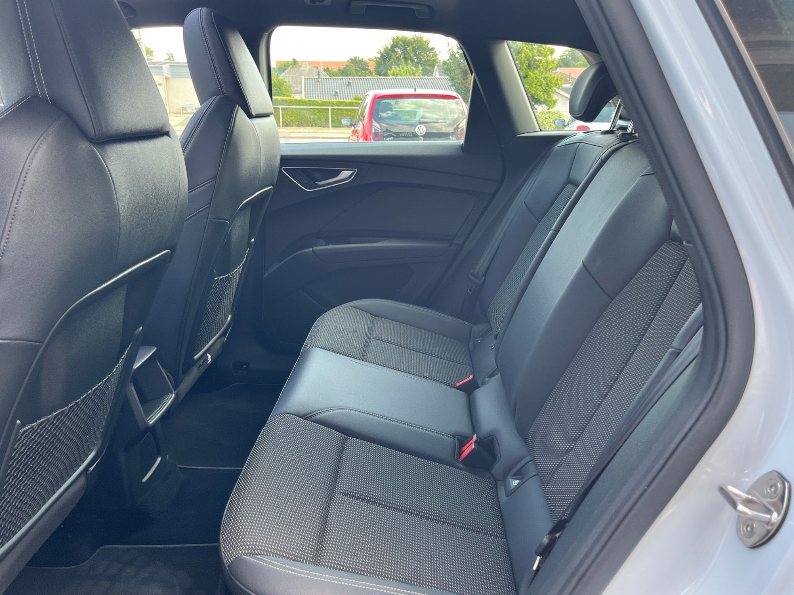 Billede af Audi Q4 e-tron 40 S-line