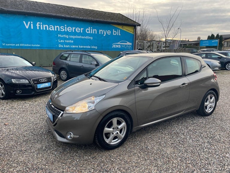 Peugeot 208 e-HDi 92 Active