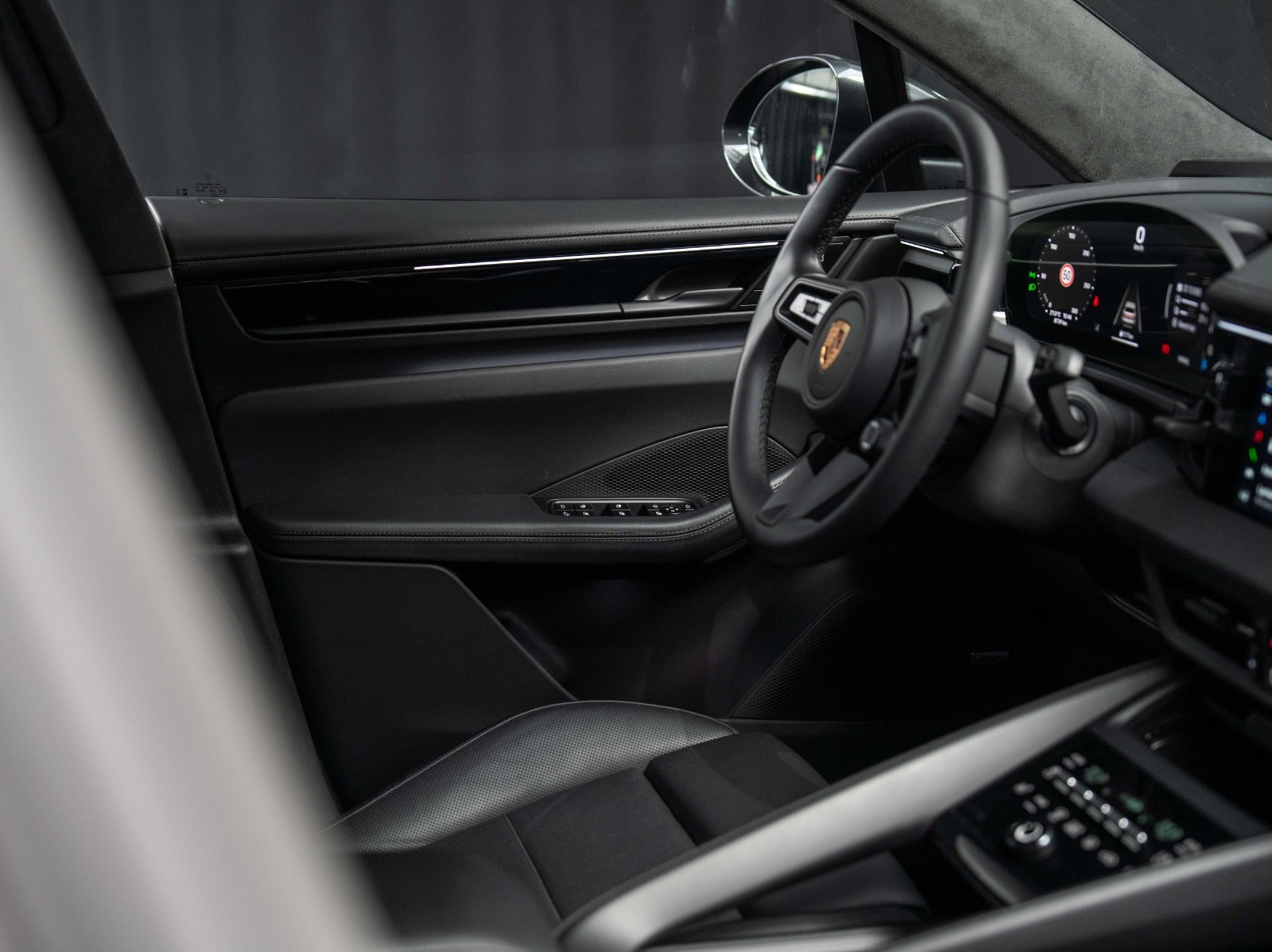 Gallery image 16 of 17