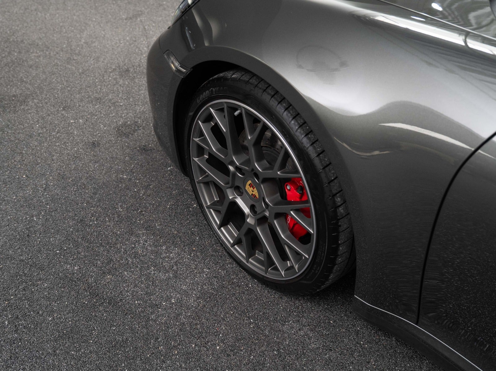 Gallery image 7 of 19