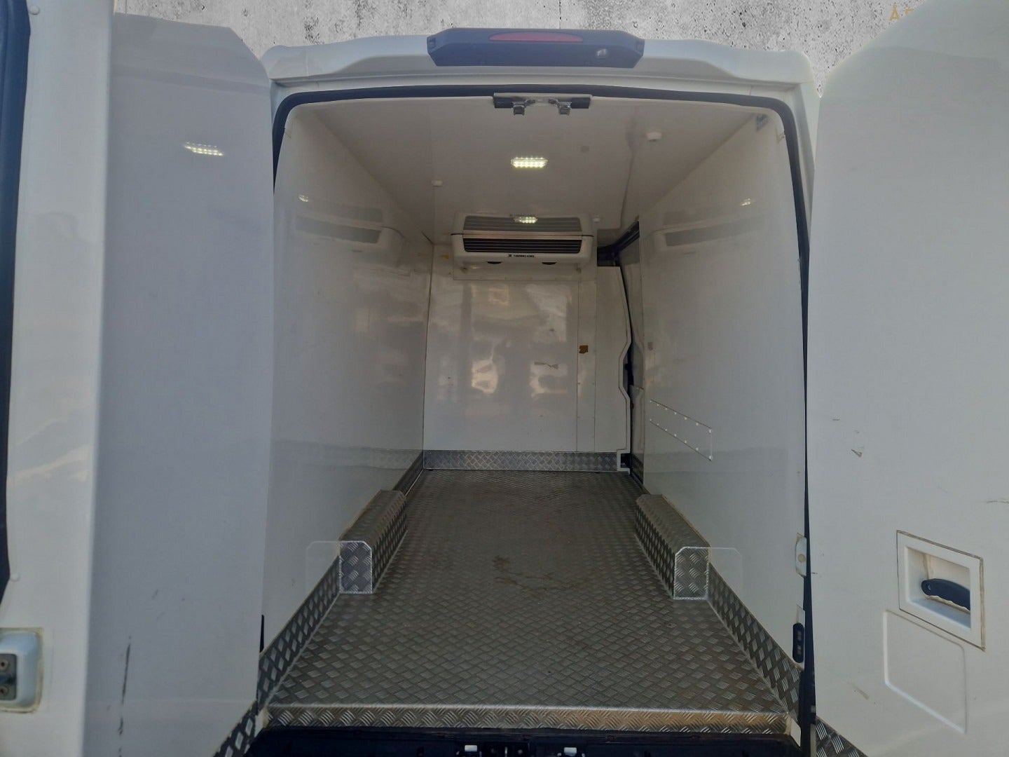 Billede af Iveco Daily 2,3 35S16 16m³ Kølevogn AG8