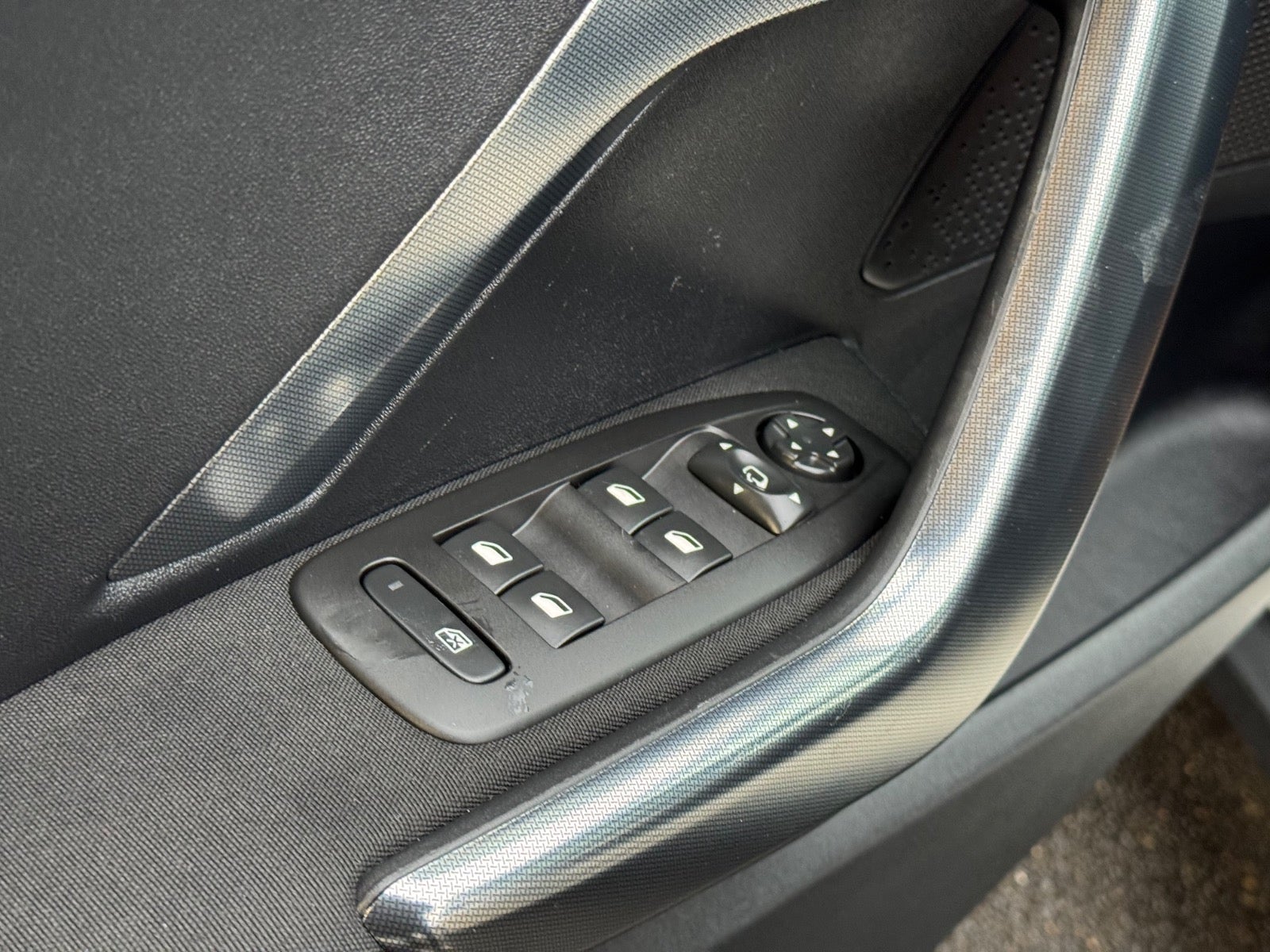 Billede af Peugeot 2008 1,5 BlueHDi 100 Allure Sky