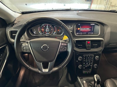 Volvo V40 CC D2 120 Momentum