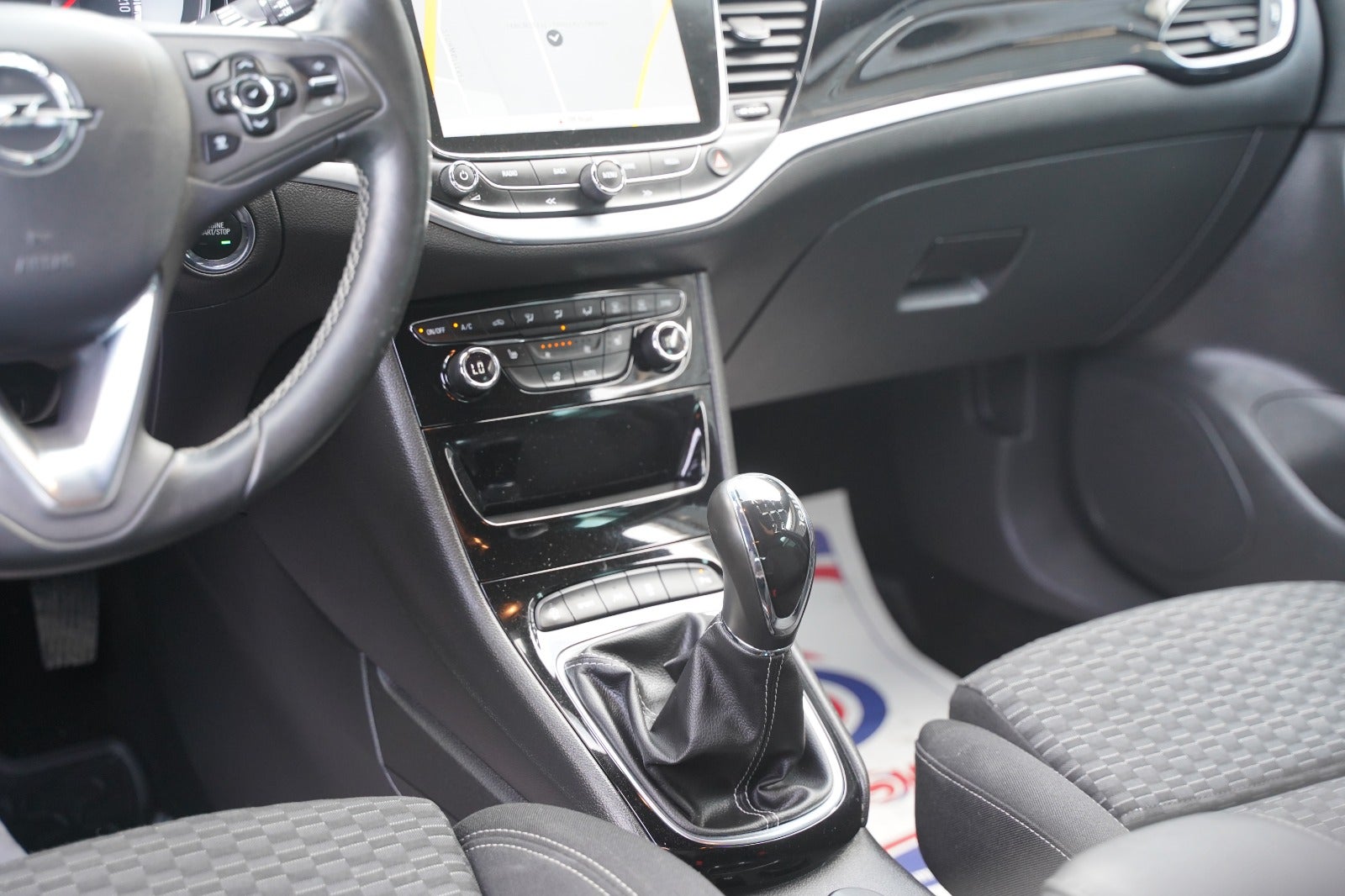 Billede af Opel Astra 1,4 T 150 Dynamic Sports Tourer