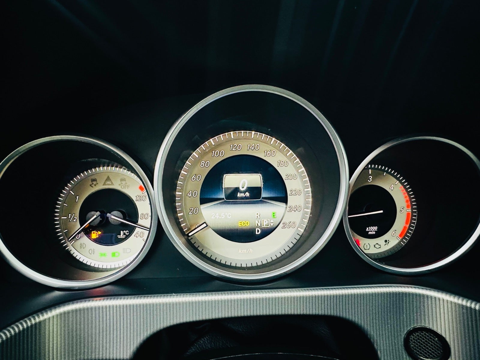 Billede af Mercedes E200 2,2 CDi Avantgarde aut.