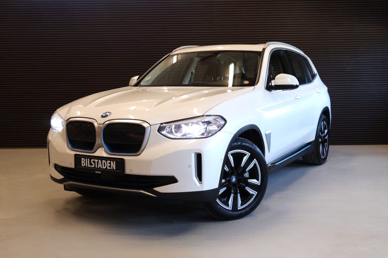 BMW iX3 Charged