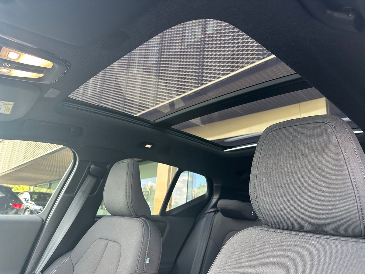 Volvo EX40 Extended Range Black Edition billede 13