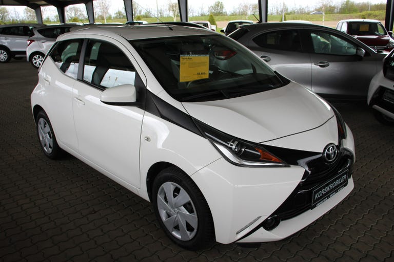 Toyota Aygo VVT-i x-play x-touch