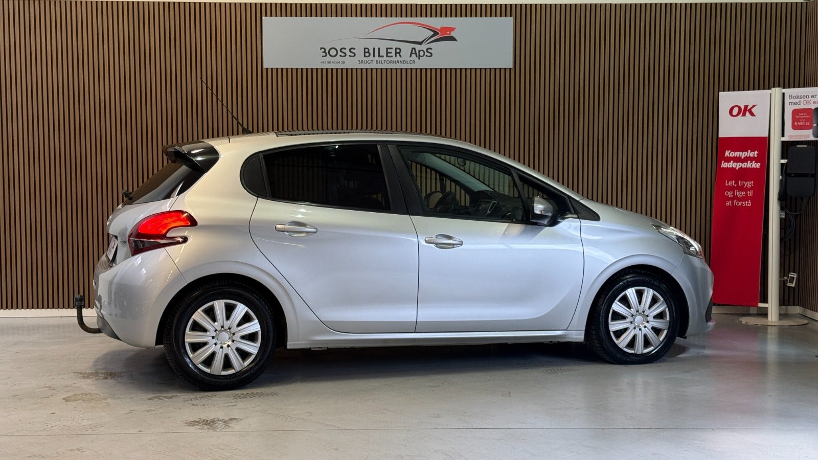Billede af Peugeot 208 1,6 BlueHDi 100 Desire Sky