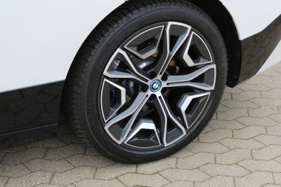 BMW iX xDrive40 Sport