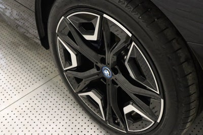 BMW iX xDrive40 Fully Charged Sport