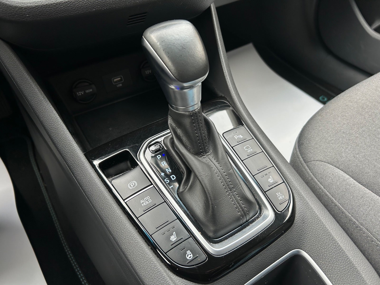 Hyundai Ioniq PHEV Trend DCT