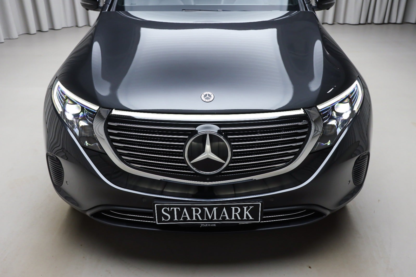 Mercedes-Benz EQC 400 (7/8)