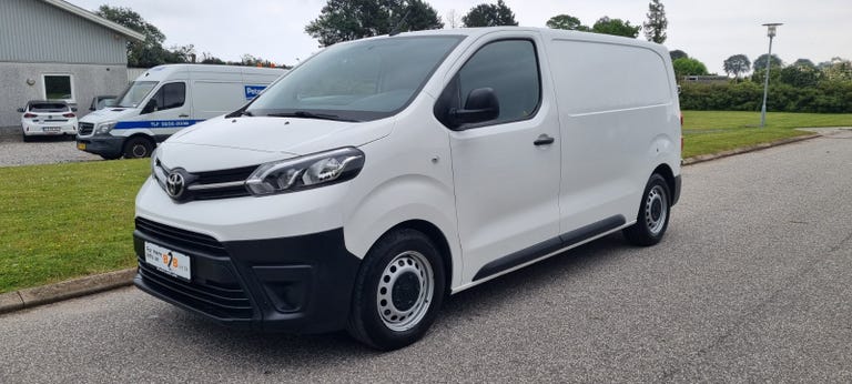 Toyota ProAce D 115 Medium Comfort