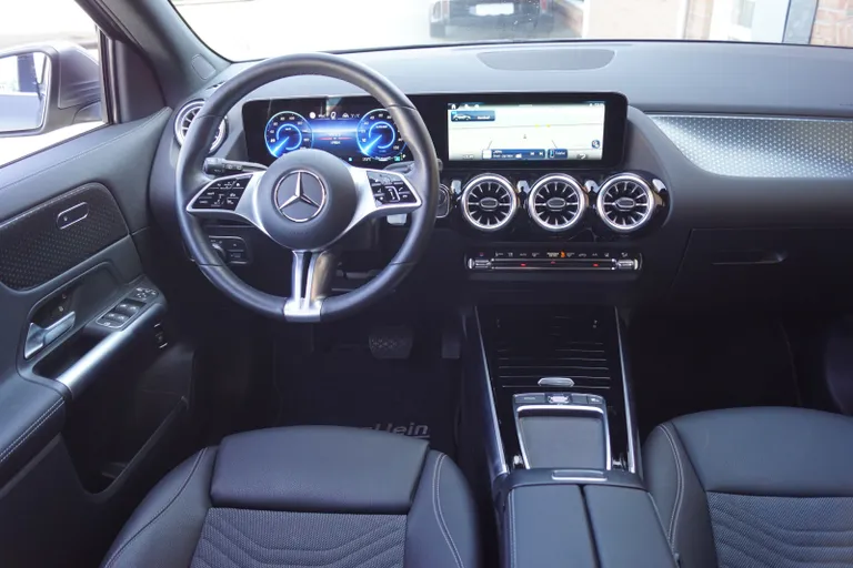Mercedes EQA300 Progressive 4Matic