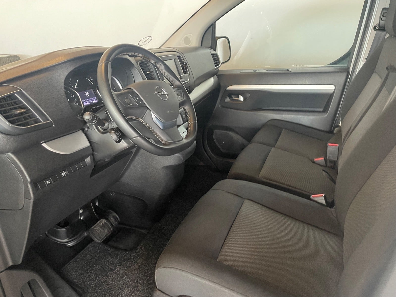 Opel Vivaro D 145 Enjoy+ L3V2 aut.