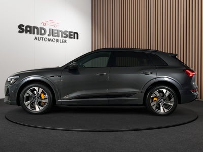 Audi e-tron S-line quattro Van