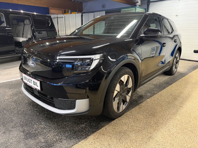 Ford Explorer Premium Extended Range