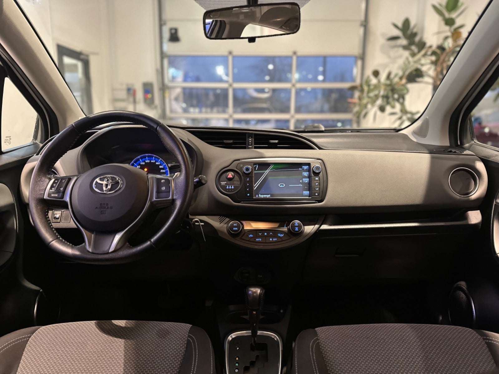 Toyota Yaris 2016