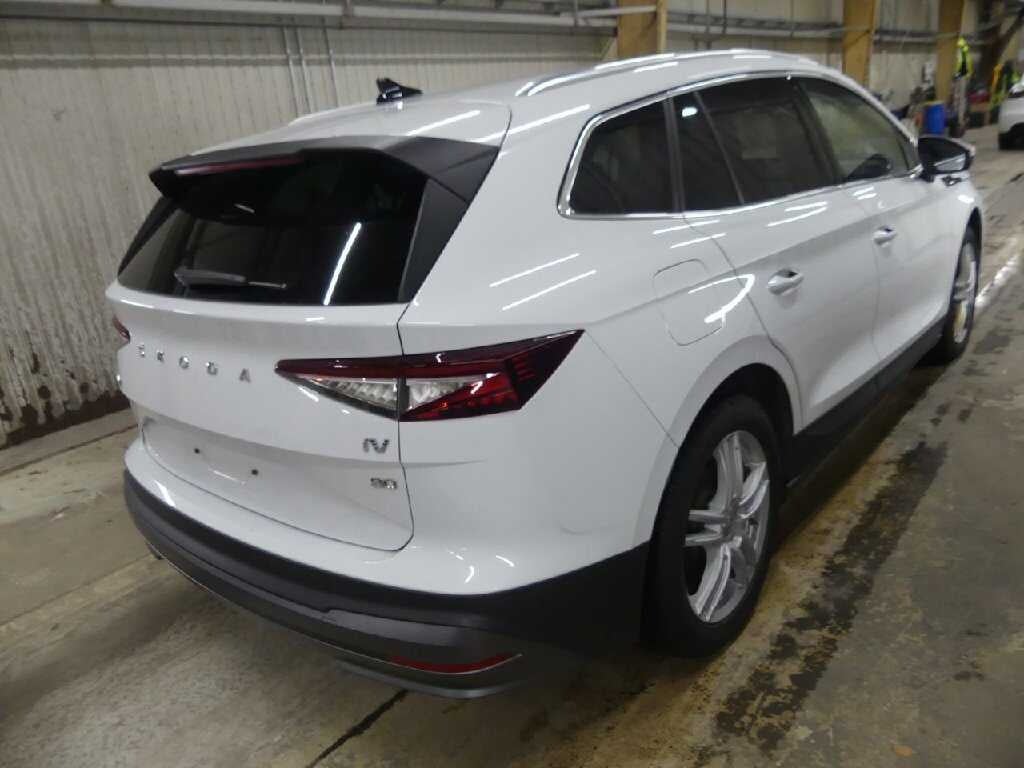 Skoda Enyaq iV Plus Loft