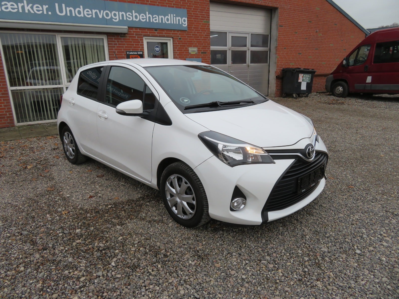 Toyota Yaris 2016