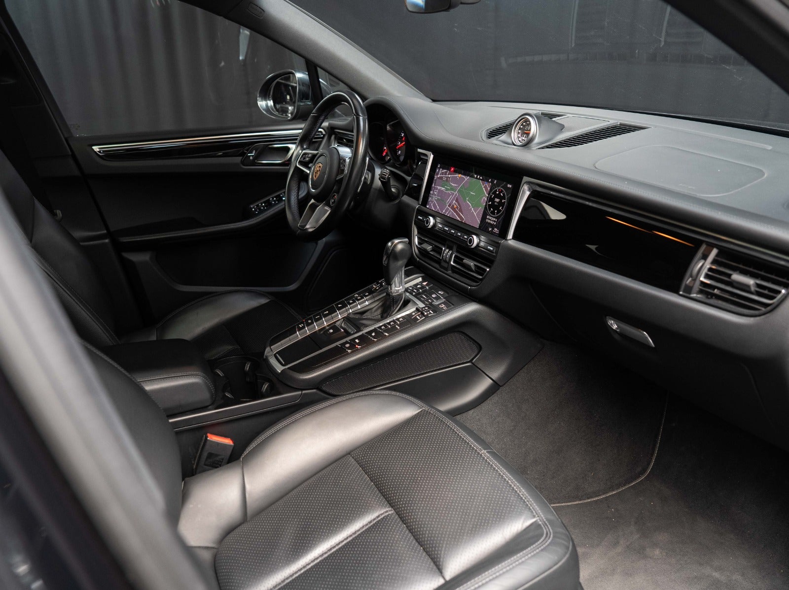 Gallery image 13 of 17