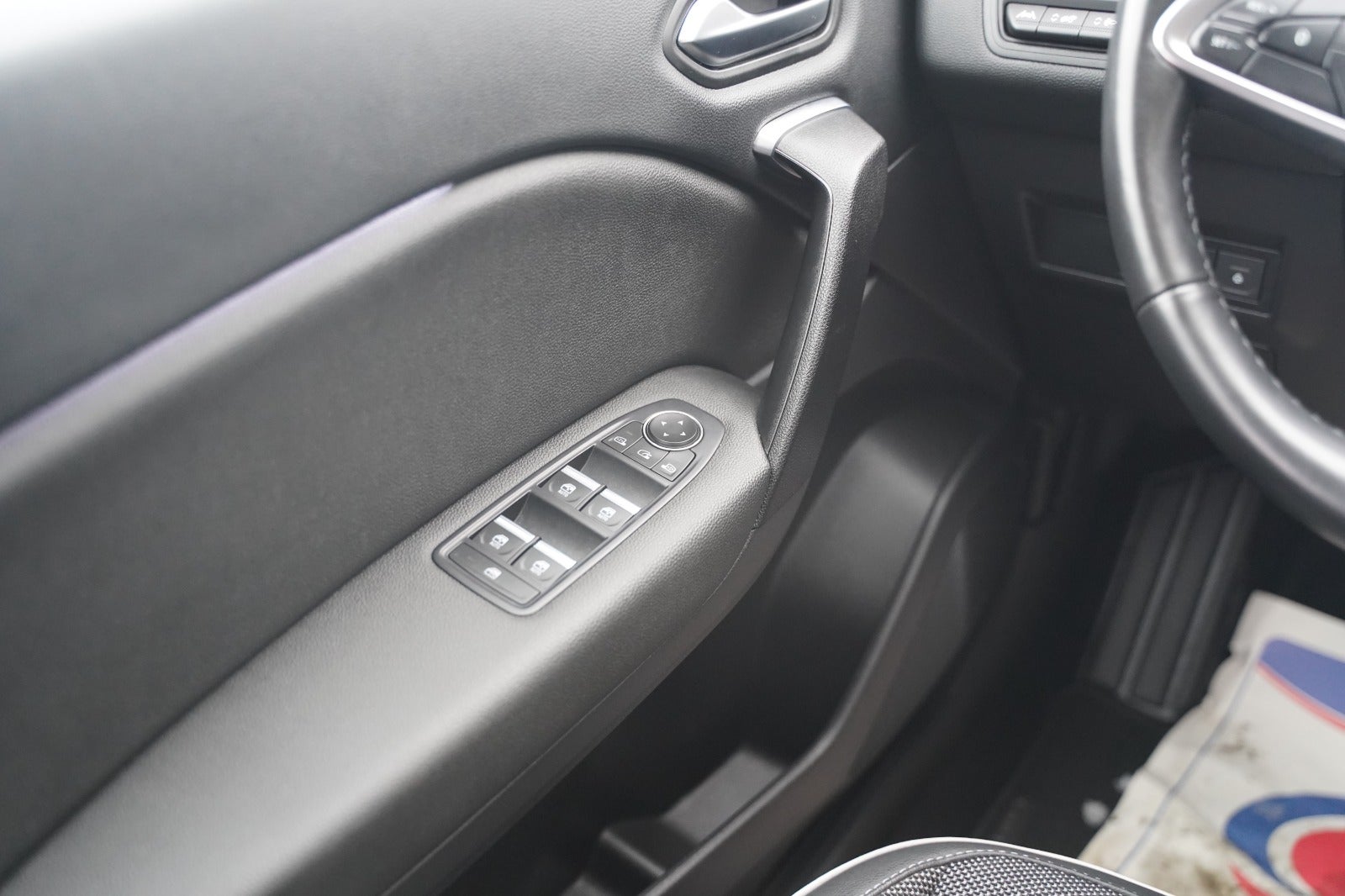 Billede af Renault Captur 1,6 E-Tech Intens