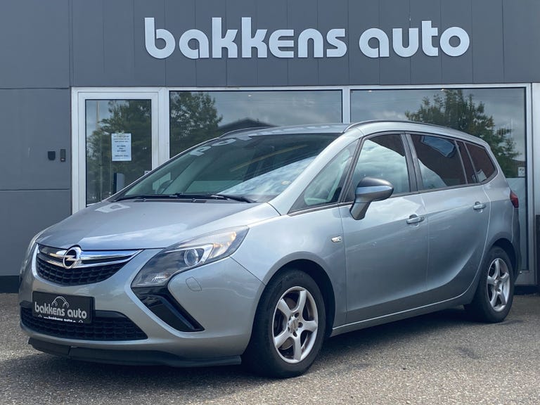 Opel Zafira Tourer T 140 Cosmo eco 7prs