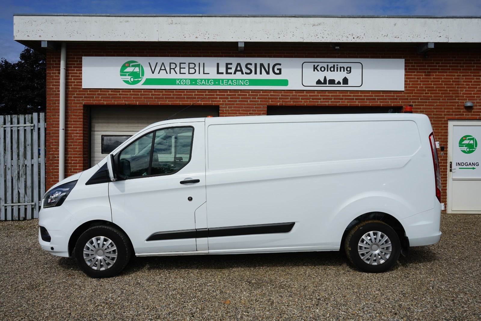 Billede af Ford Transit Custom 300L 2,0 TDCi 130 Trend