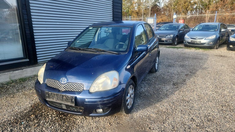 Toyota Yaris D-4D Blue