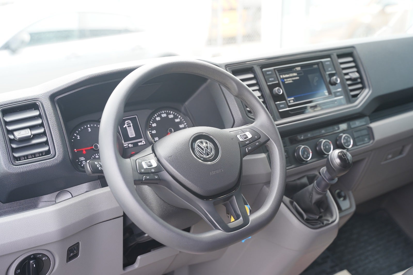 Billede af VW Crafter 35 2,0 TDi 140 Kassevogn L3H2