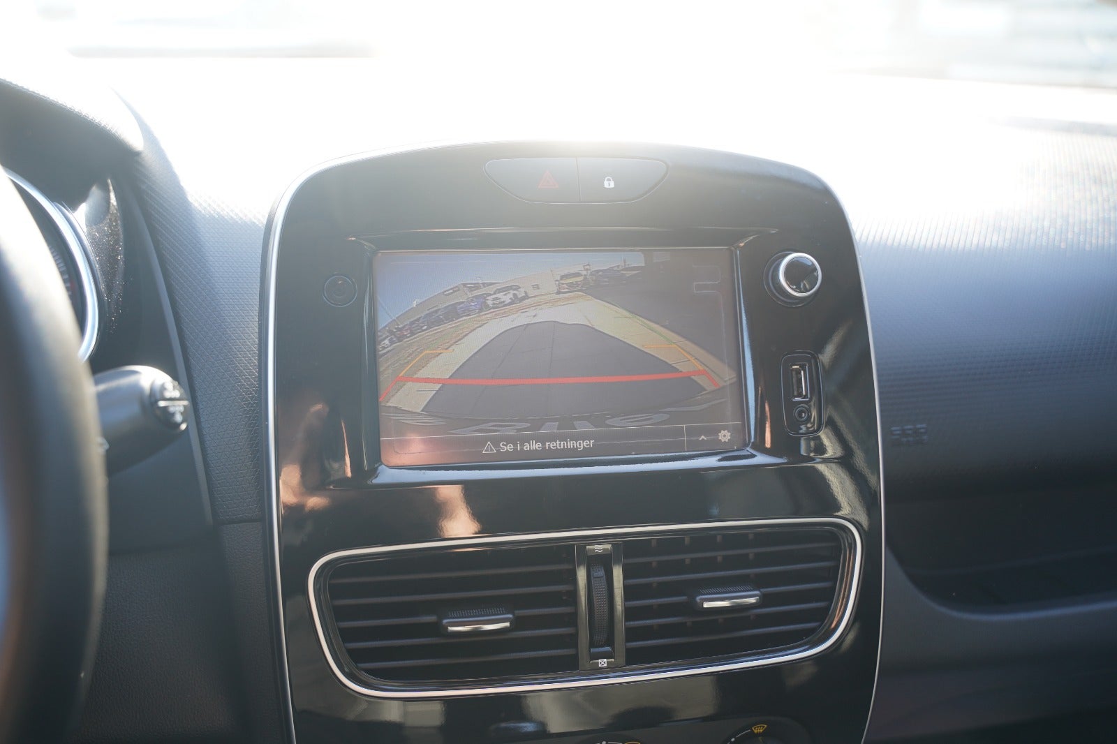 Billede af Renault Clio IV 0,9 TCe 90 Expression Sport Tourer