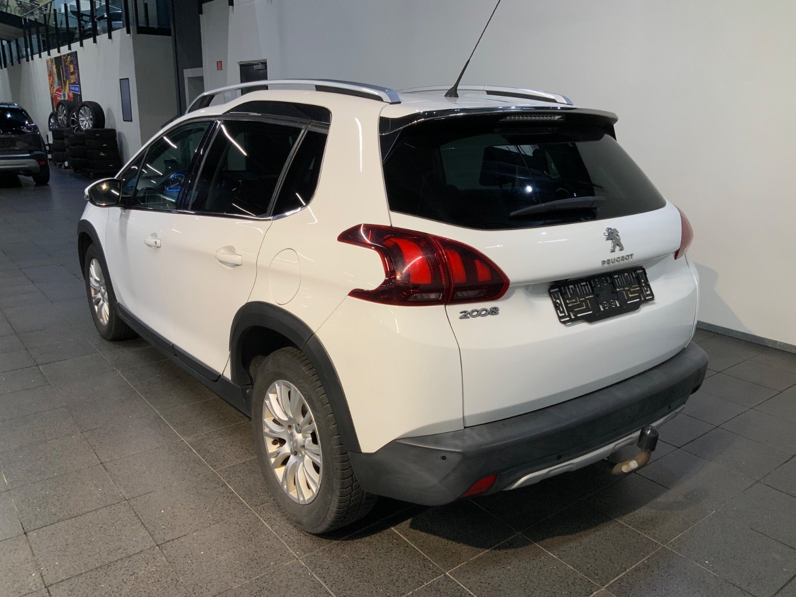 Peugeot 2008 (4/8)