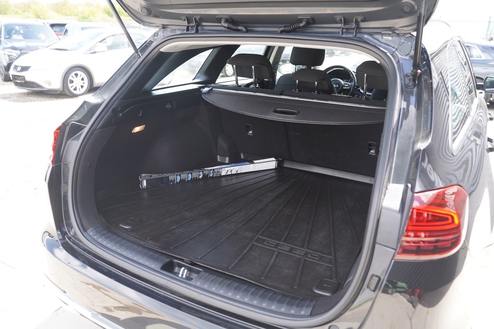 Billede af Kia Ceed 1,6 PHEV Prestige SW DCT
