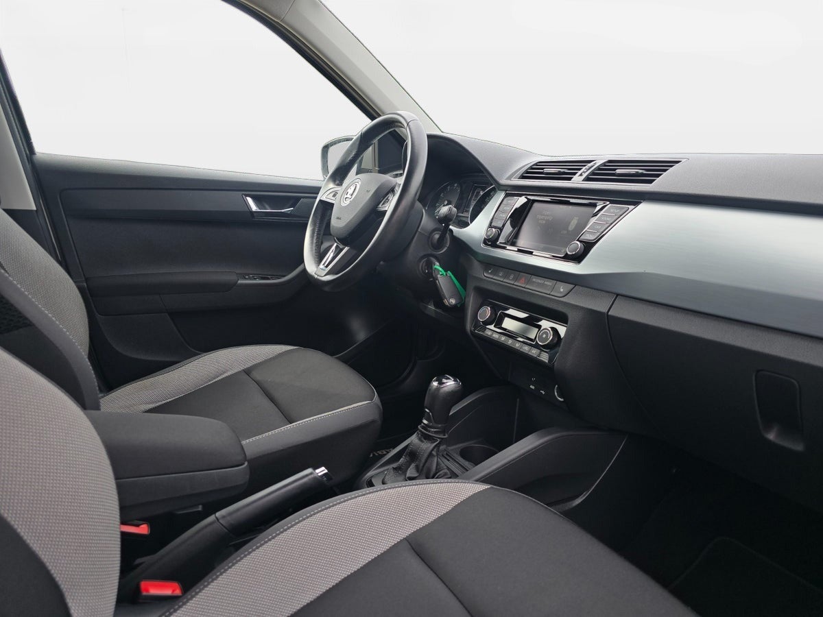 Billede af Skoda Fabia 1,0 TSi 110 Ambition Combi DSG