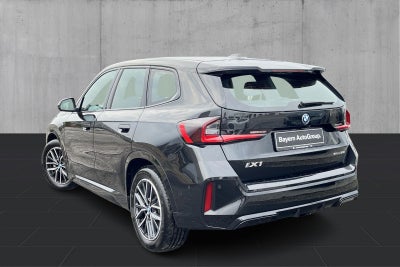 BMW iX1 eDrive20 M-Sport - 2