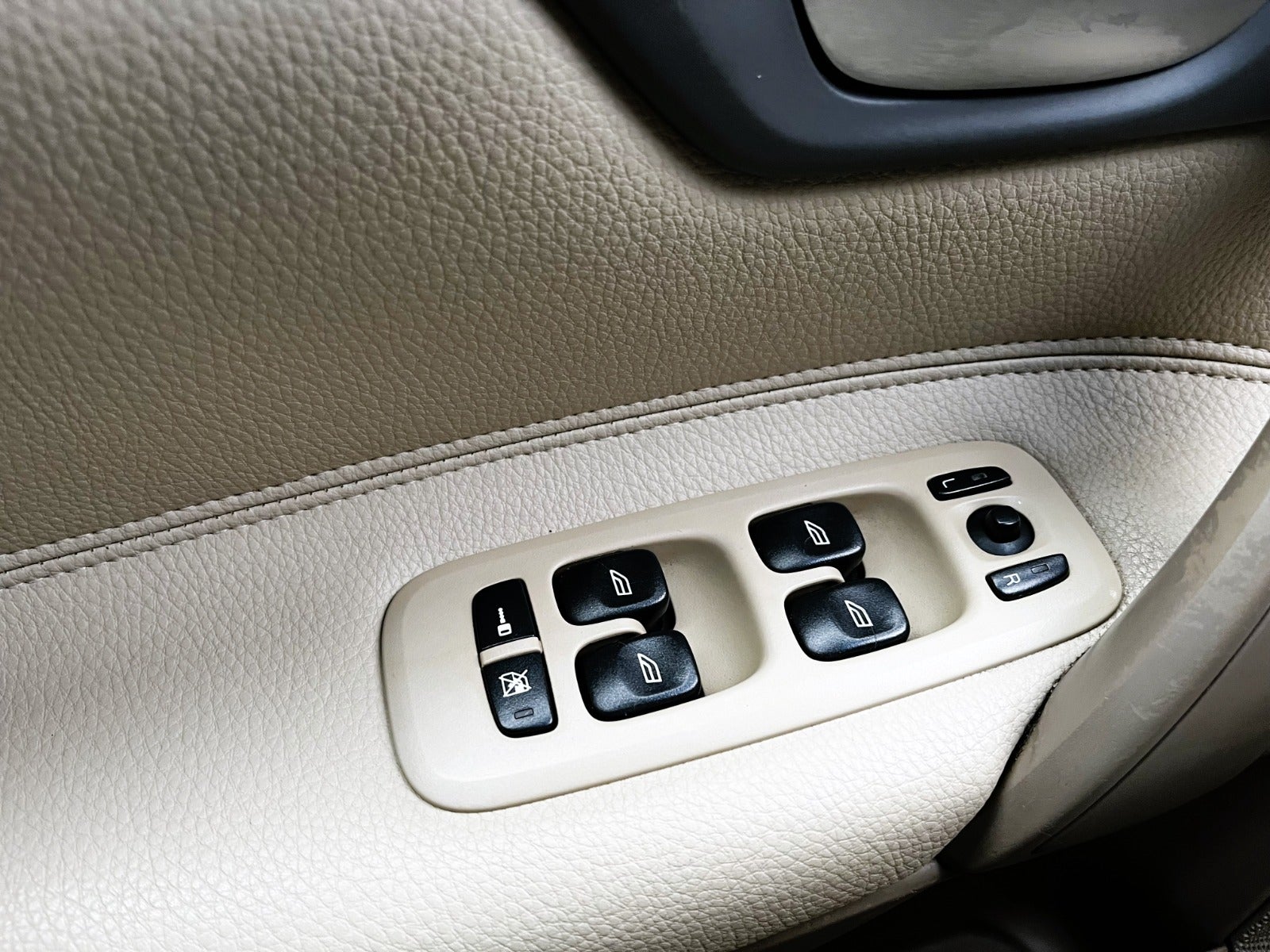 Billede af Volvo S60 2,4 140 Momentum aut.