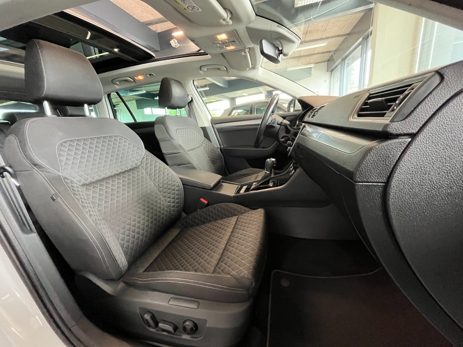 Billede af Skoda Superb 2,0 TDi 150 Style Combi DSG