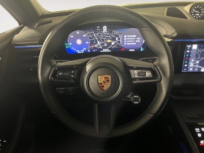 Porsche Macan 4 